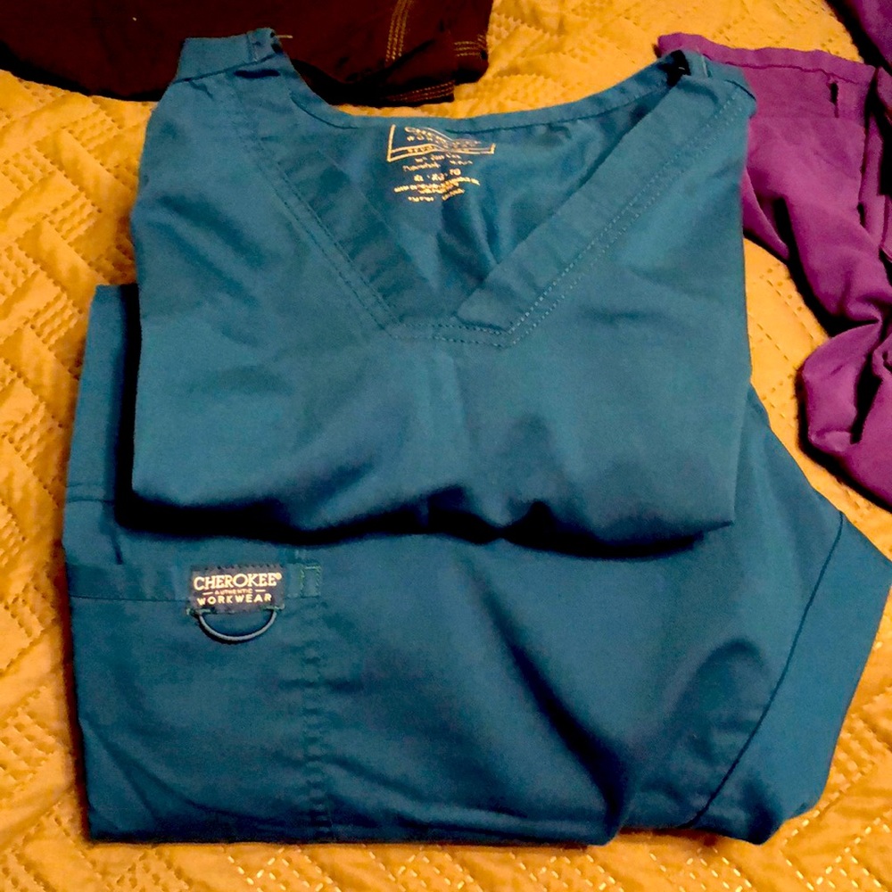 Cherokee scrub set.  New